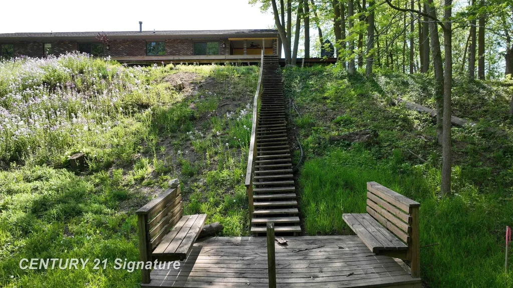 6728 N River Road Tittabawassee Township MI 48623