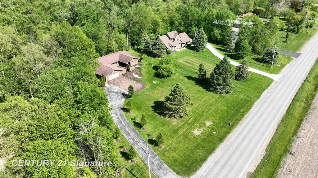 6728 N River Road Tittabawassee Township MI 48623