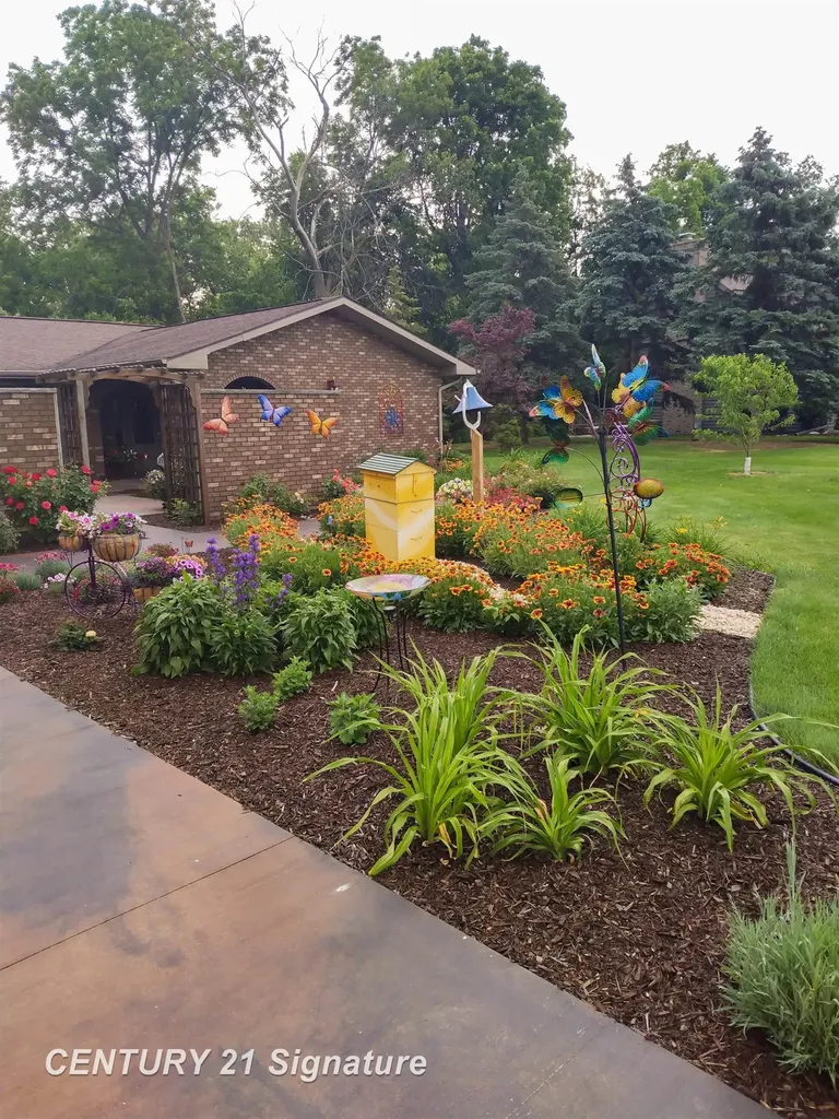 6728 N River Road Tittabawassee Township MI 48623