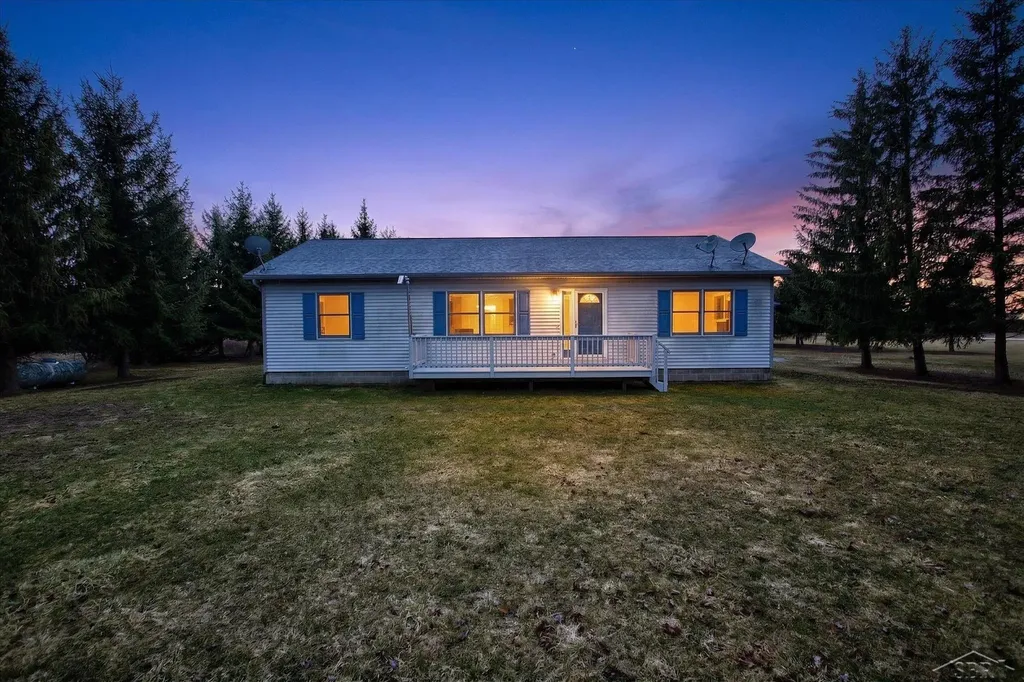 9280 N Lakeshore Road Port Austin Township MI 48467