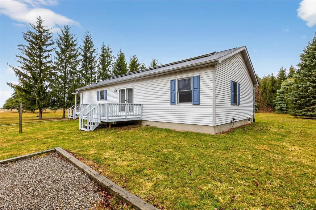 9280 N Lakeshore Road Port Austin Township MI 48467