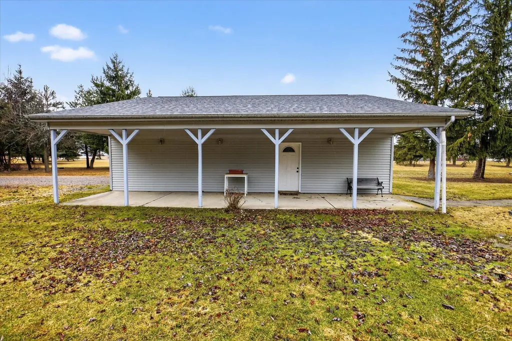 9280 N Lakeshore Road Port Austin Township MI 48467