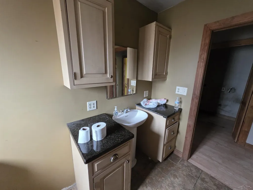 2418 Wetters Road Kawkawlin Township MI 48708