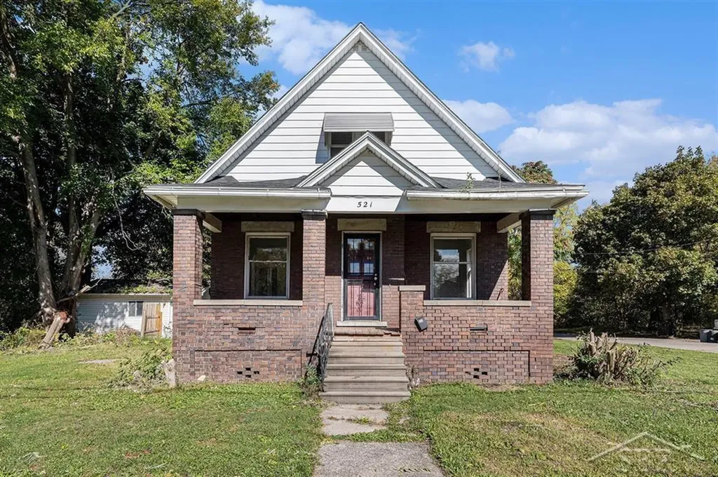 521 Birch Street Saginaw City MI 48601
