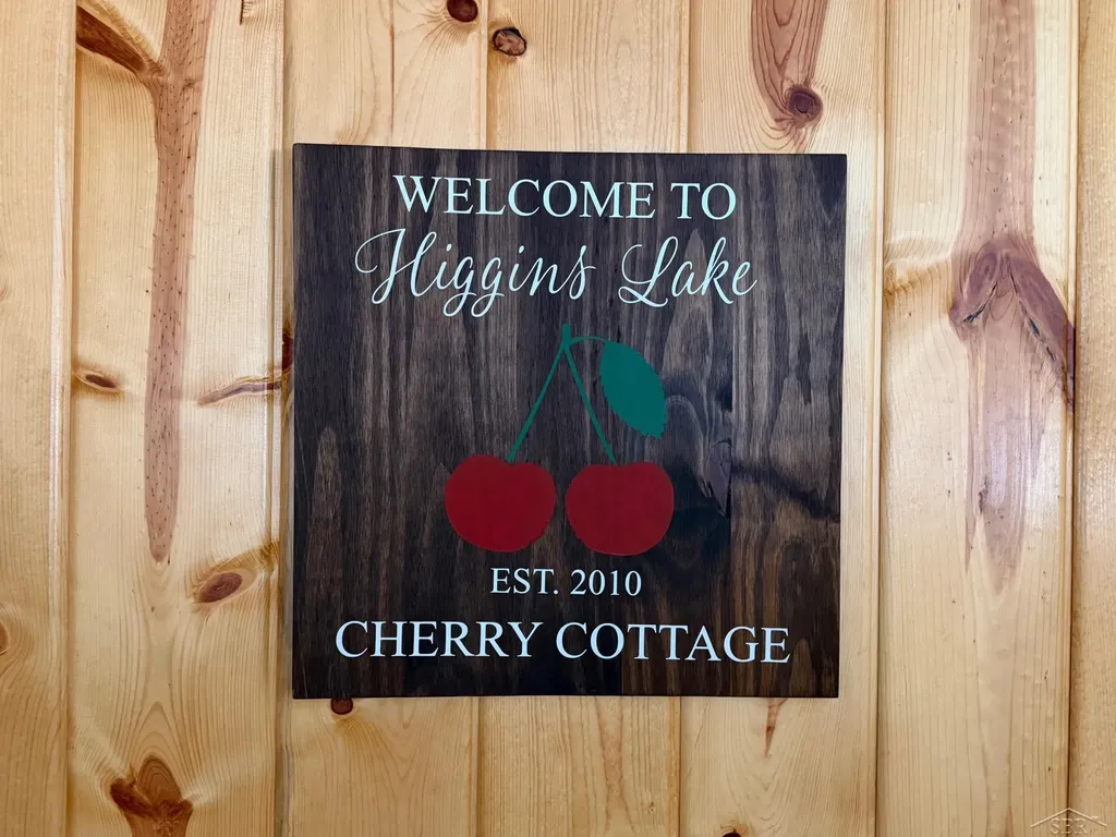 4019 E Higgins Lake Drive Gerrish Township MI 48653