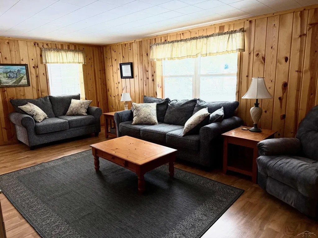 4019 E Higgins Lake Drive Gerrish Township MI 48653