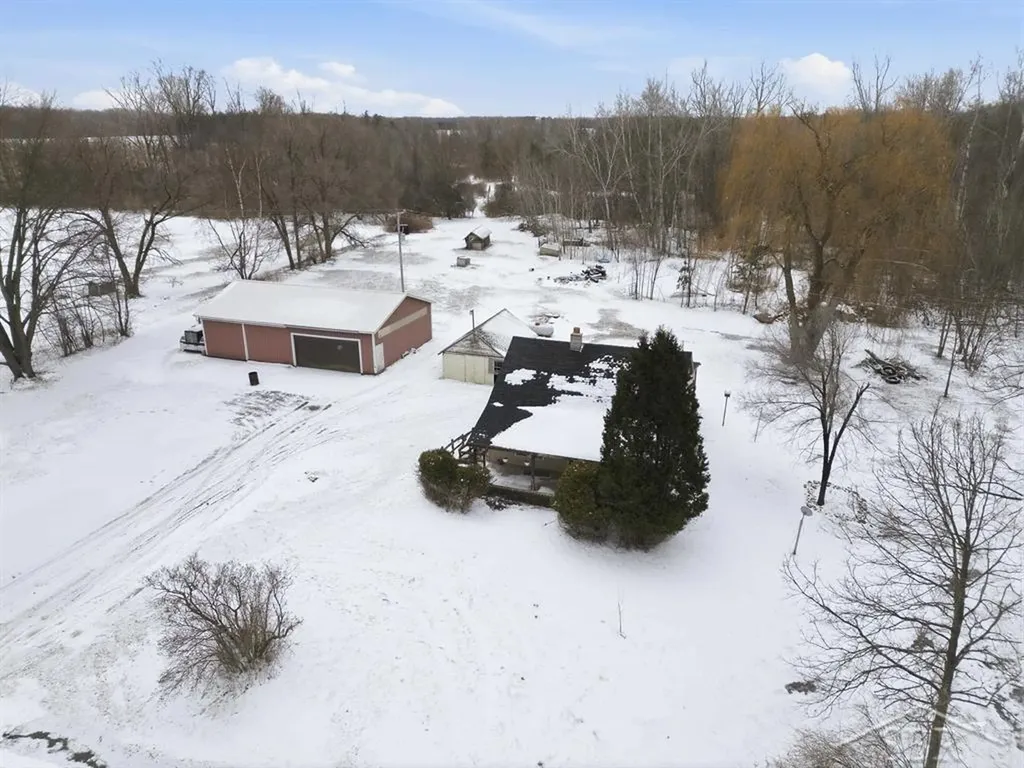 2177 W Knox Road Tobacco Township MI 48612
