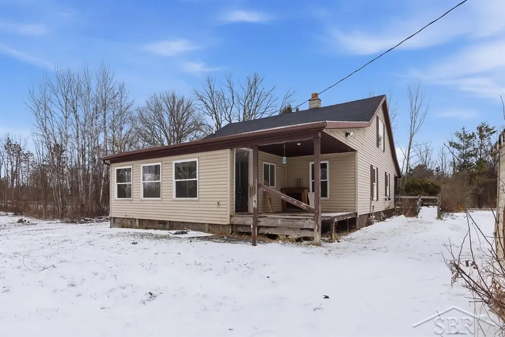 2177 W Knox Road Tobacco Township MI 48612