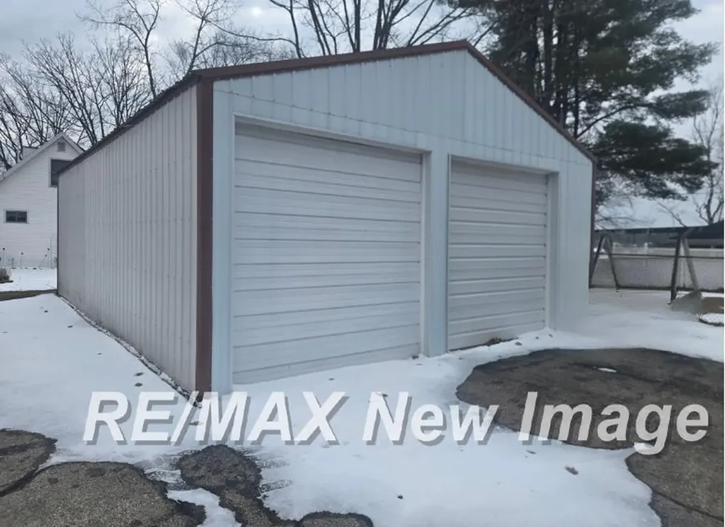 3837 S Pine Road Billings Township MI 48612