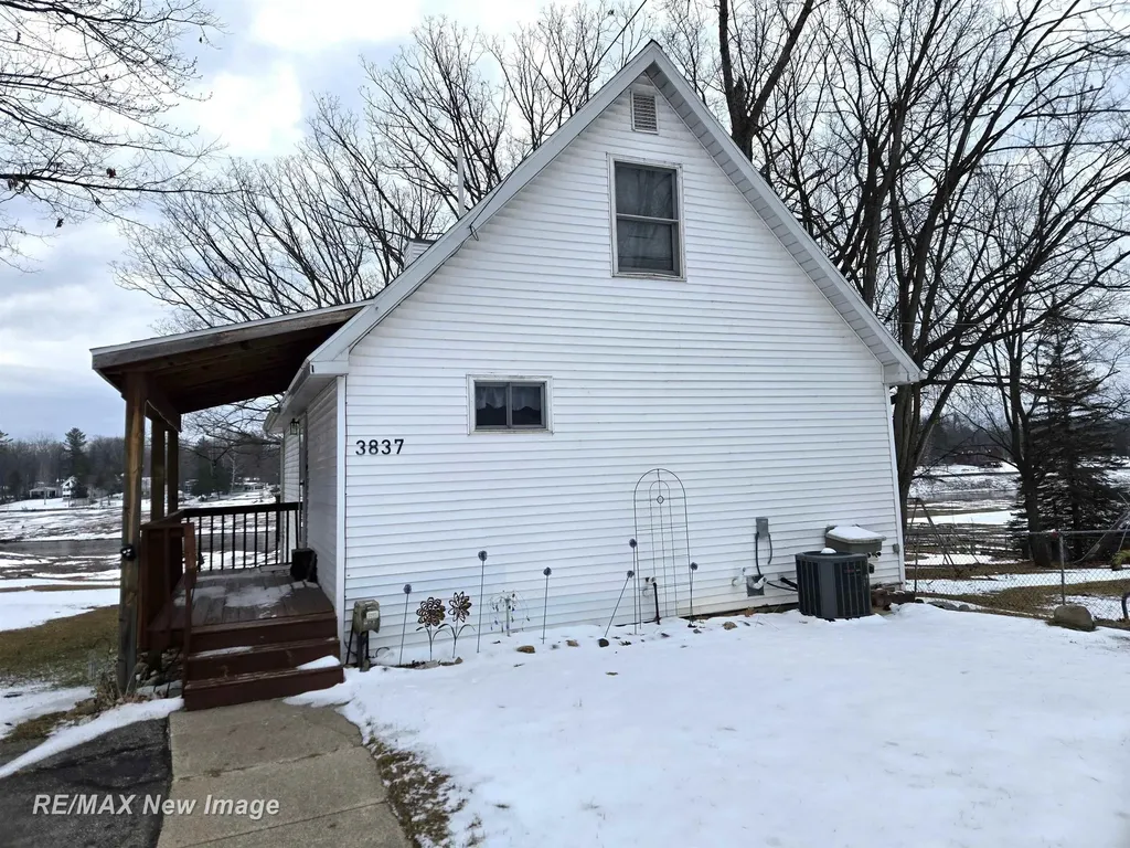 3837 S Pine Road Billings Township MI 48612