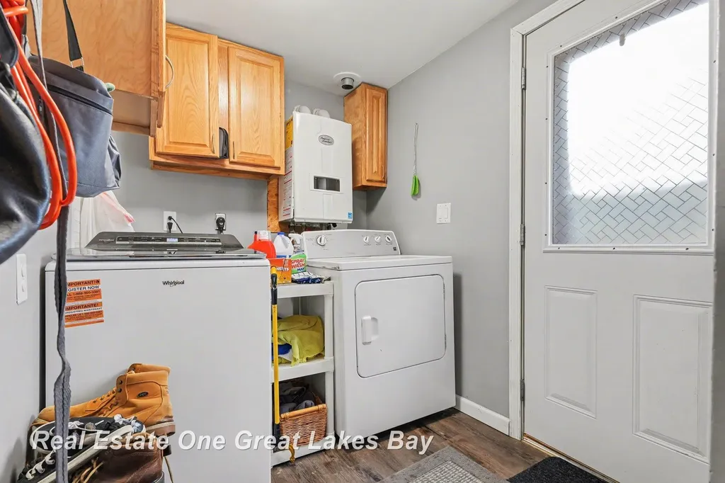 621 W Hosmer Street St. Charles Village MI 48655