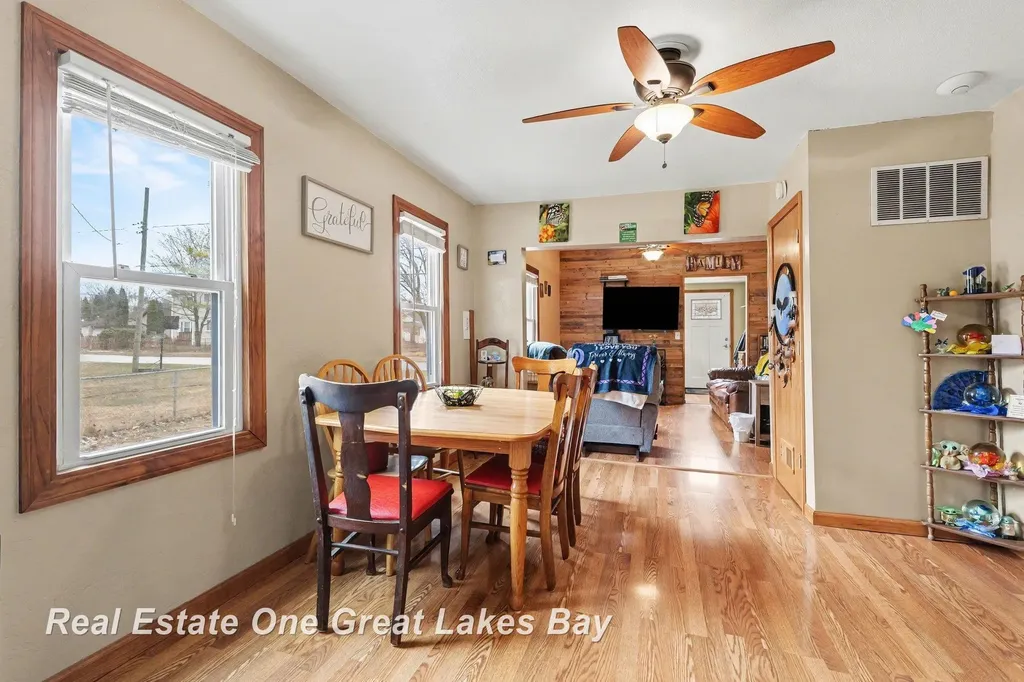 621 W Hosmer Street St. Charles Village MI 48655