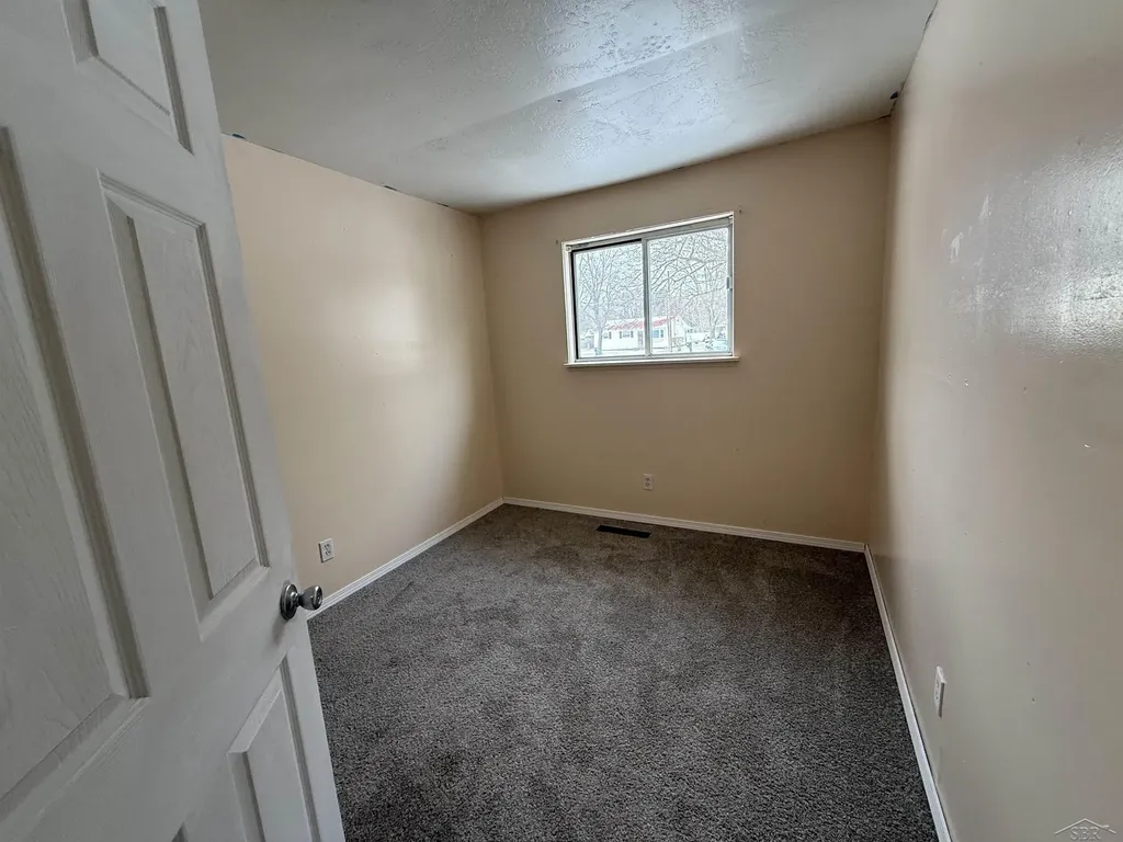 128 Woodward Street Saginaw City MI 48601