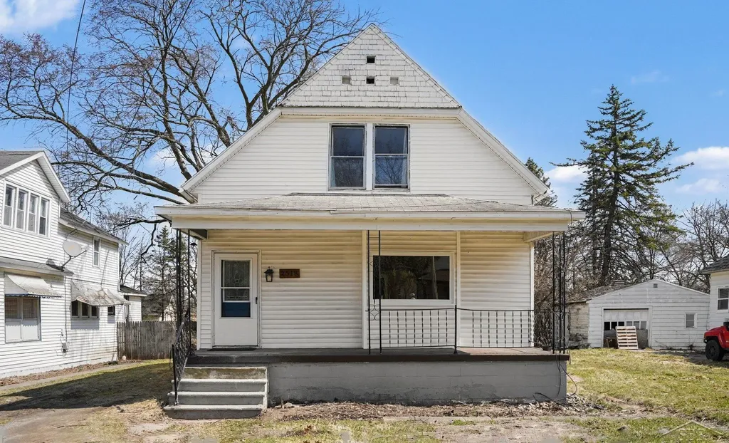 2518 Hermansau Street Saginaw City MI 48602