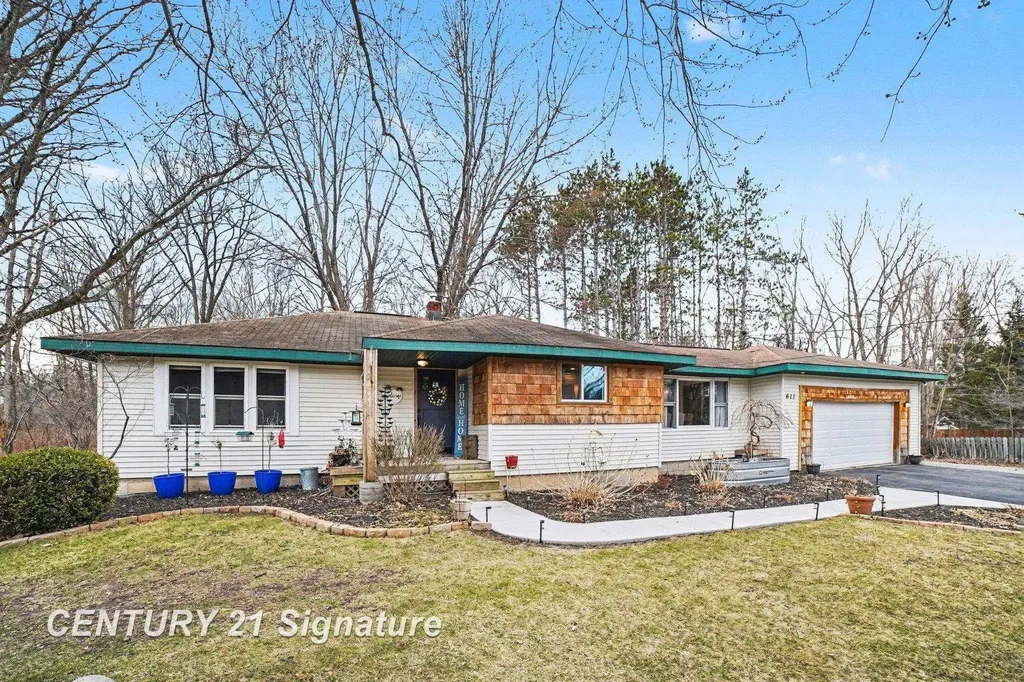 611 Sandow Road Midland City MI 48640