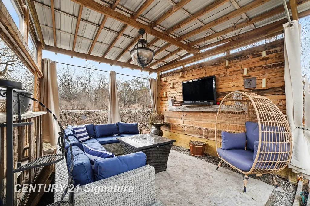 611 Sandow Road Midland City MI 48640