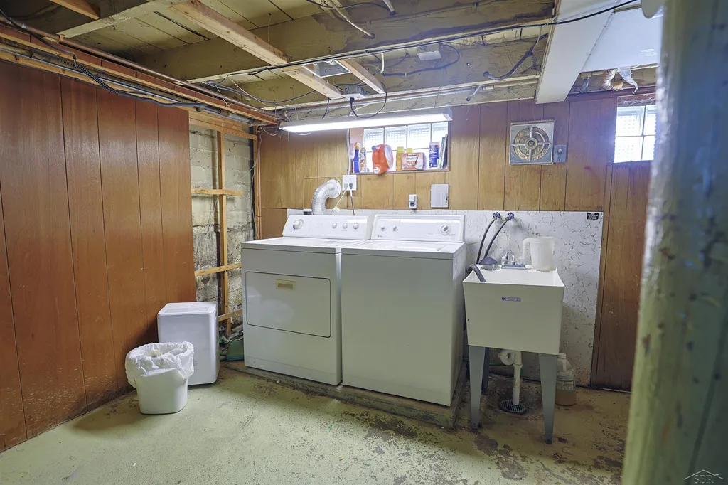 400 S Johnson Street Bay City City MI 48708