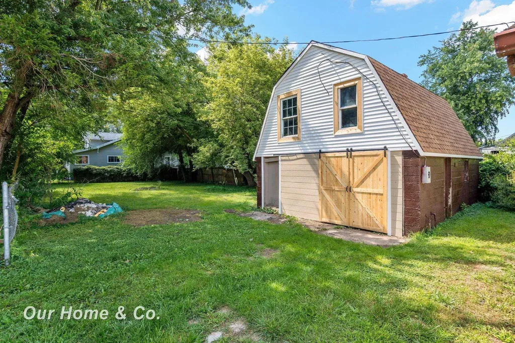 36505 Bismark Road Huron Charter Township MI 48164