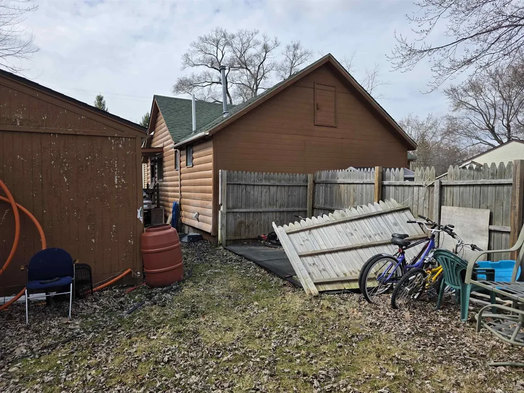 1711 S Poseyville Road Ingersoll Township MI 48640
