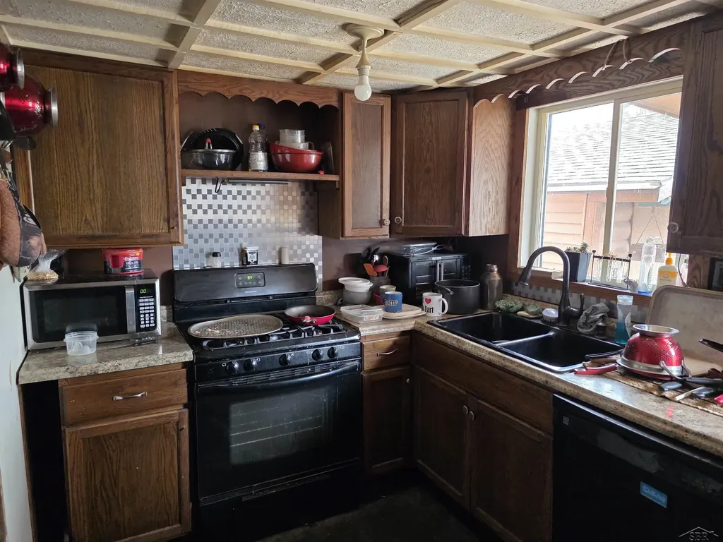 1711 S Poseyville Road Ingersoll Township MI 48640