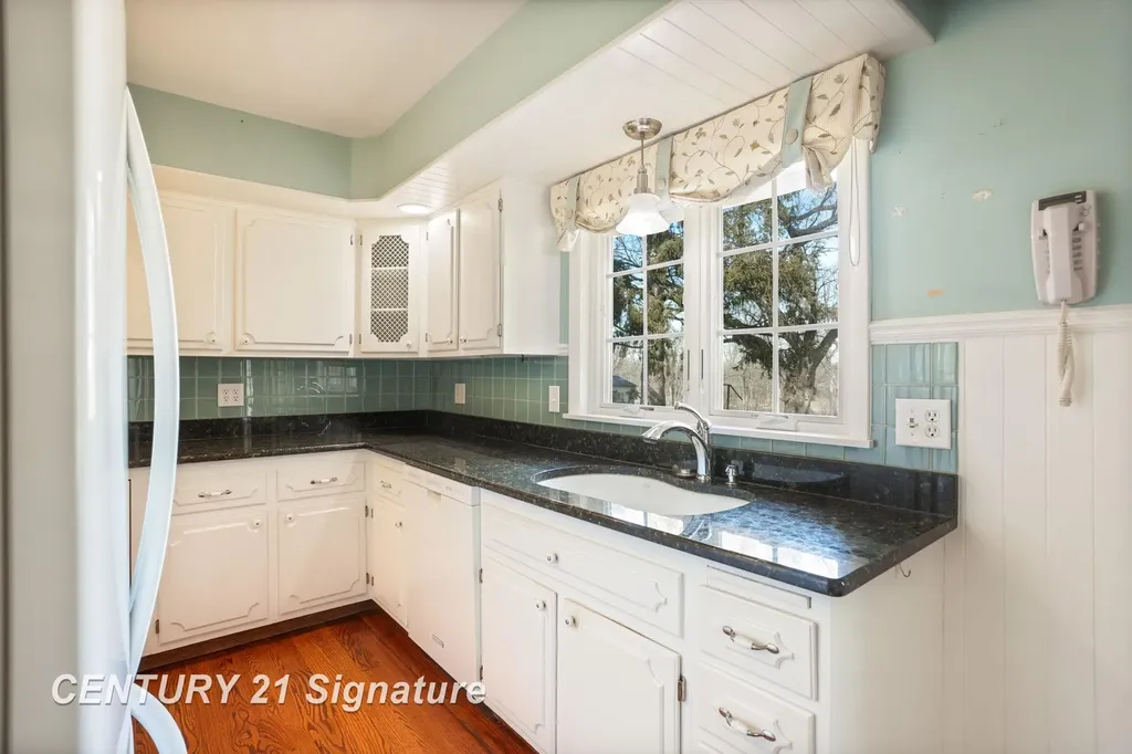 3690 N River Road Thomas Township MI 48623