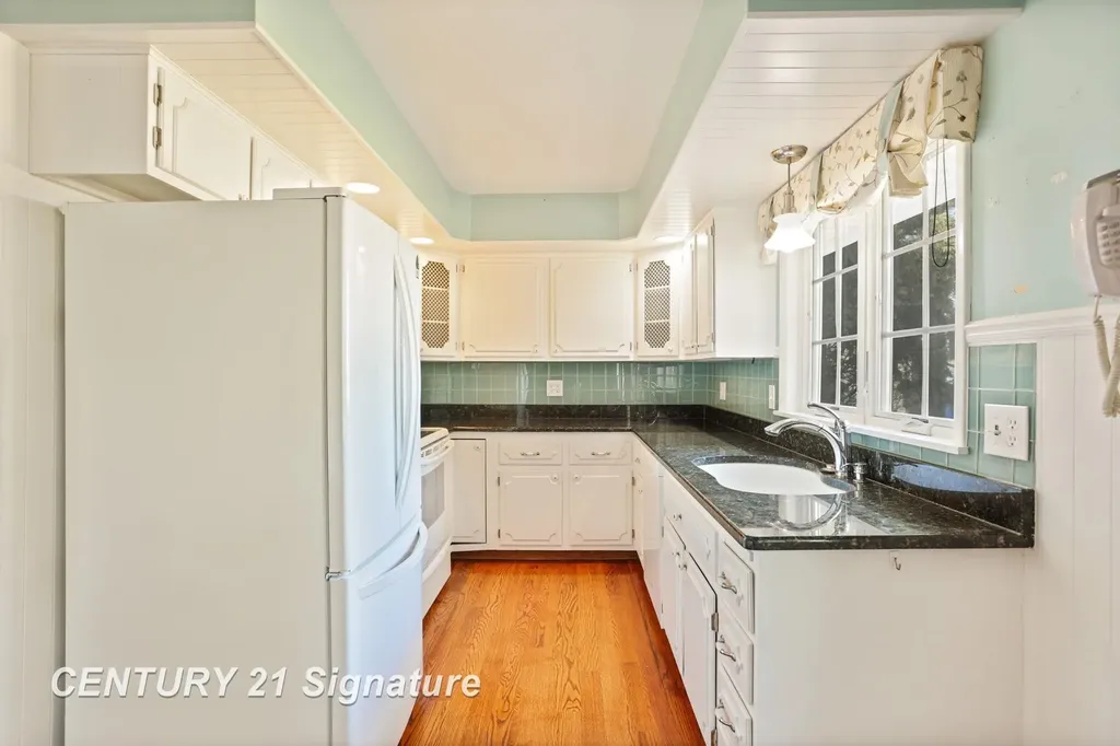 3690 N River Road Thomas Township MI 48623