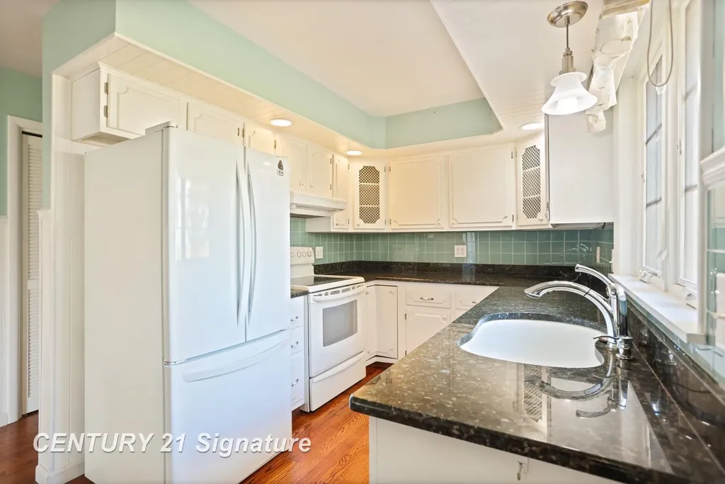 3690 N River Road Thomas Township MI 48623