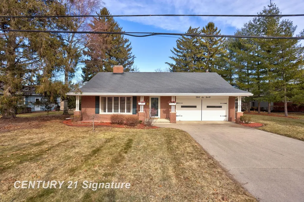 3690 N River Road Thomas Township MI 48623