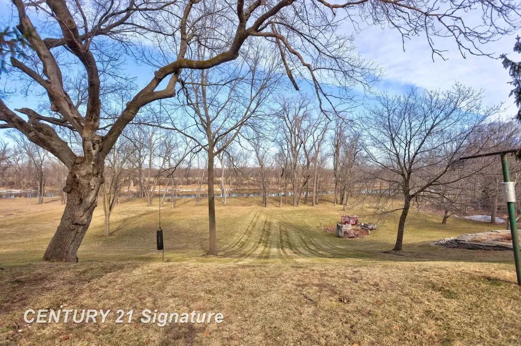 3690 N River Road Thomas Township MI 48623