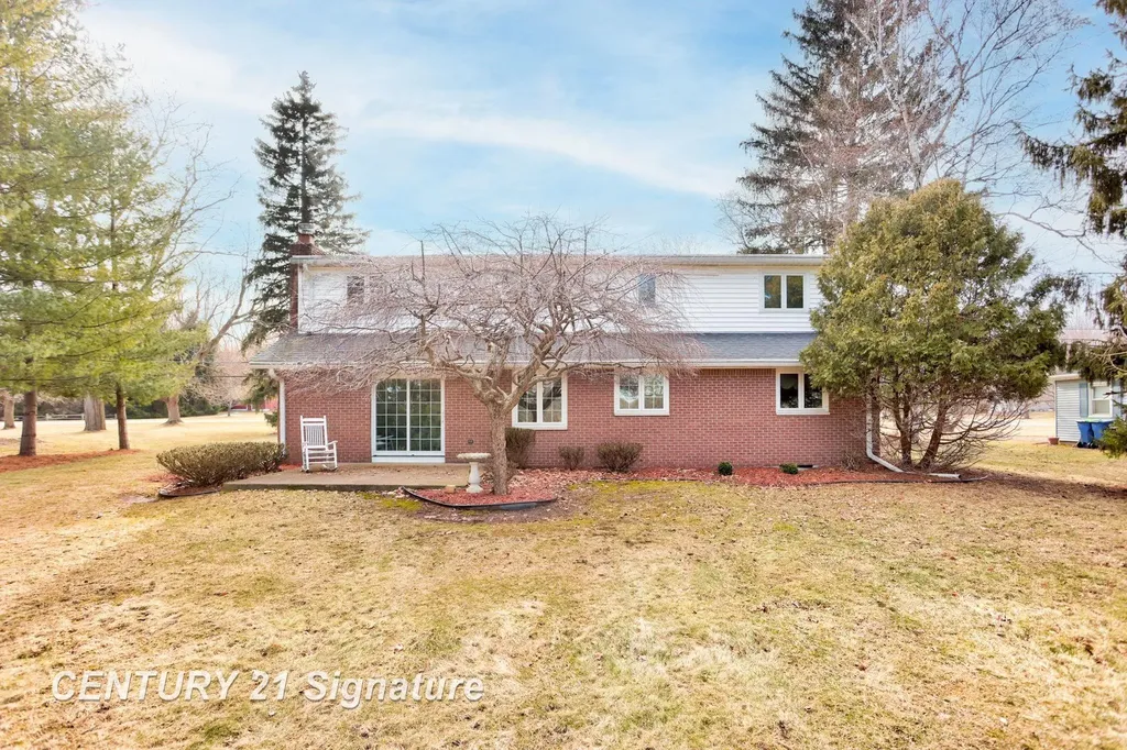 3690 N River Road Thomas Township MI 48623
