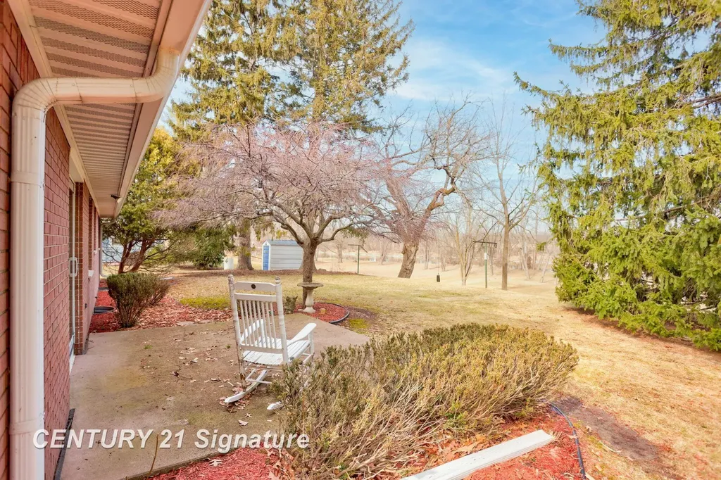 3690 N River Road Thomas Township MI 48623