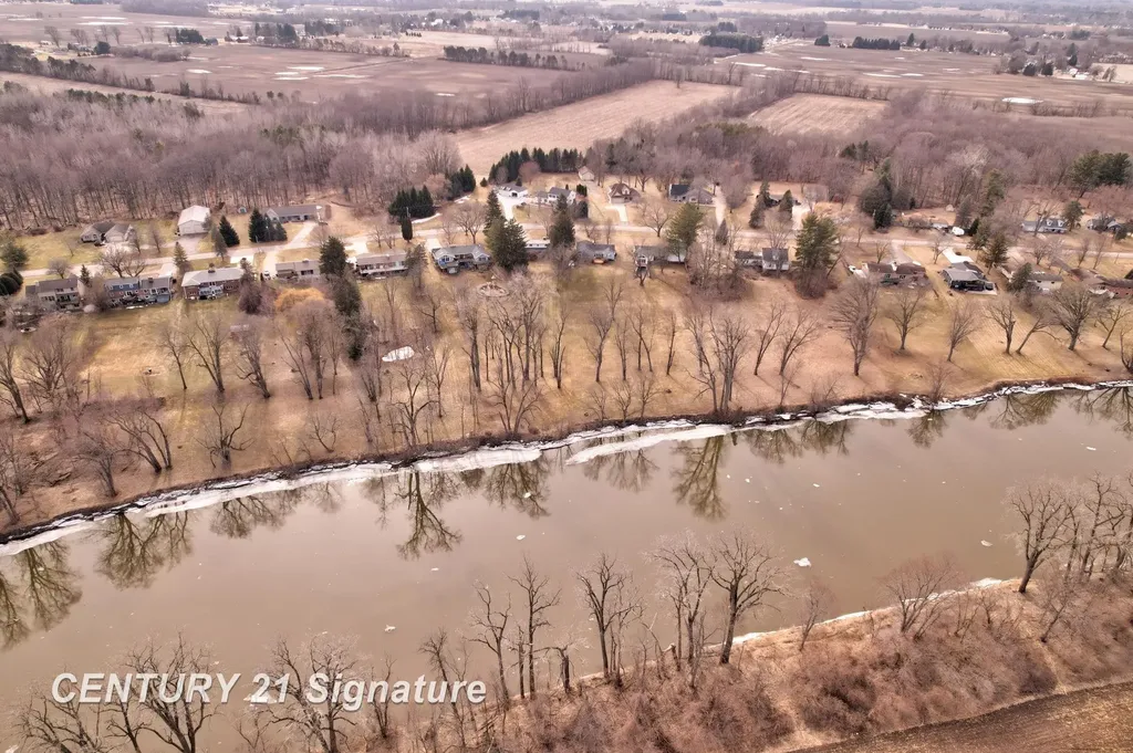 3690 N River Road Thomas Township MI 48623