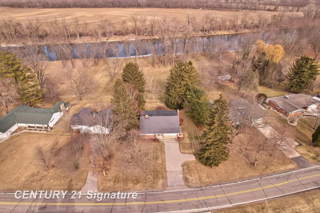 3690 N River Road Thomas Township MI 48623