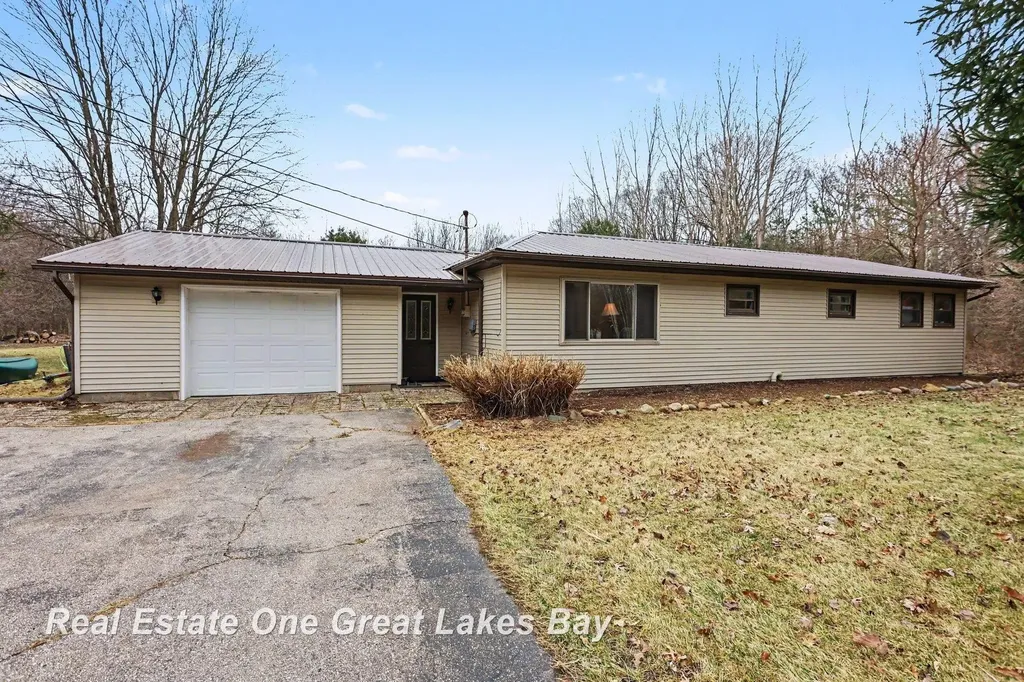 12467 Dorwood Road Taymouth Township MI 48417