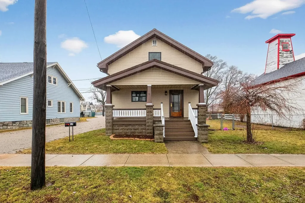 17 Union Street Sebewaing Village MI 48759