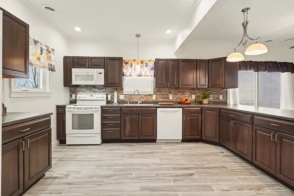 667 Bay Road Bangor Charter Township MI 48706