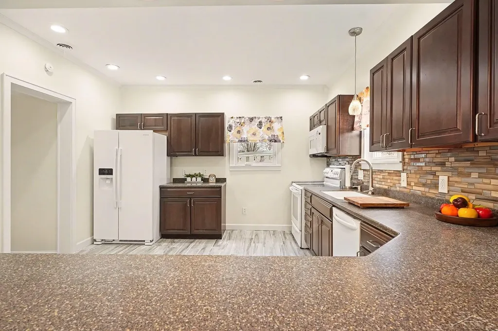 667 Bay Road Bangor Charter Township MI 48706