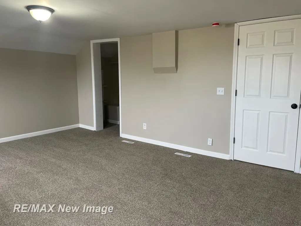3874 E Kent Road Ingersoll Township MI 48623
