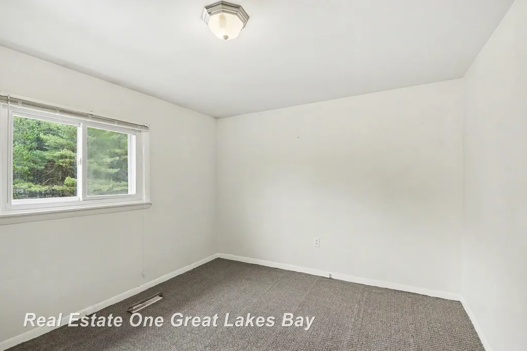 2750 E Deckerville Road Ellington Township MI 48723