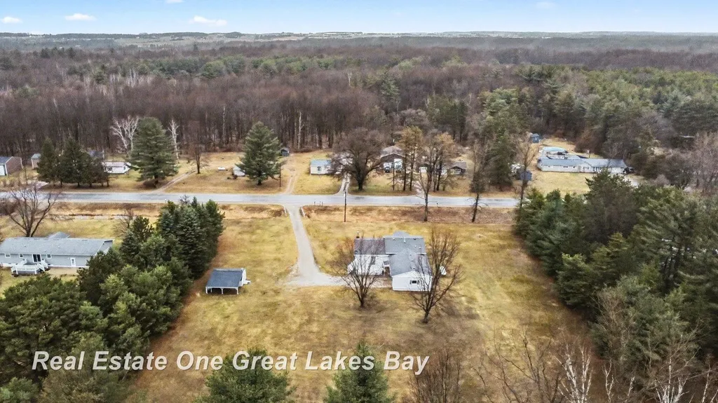 2750 E Deckerville Road Ellington Township MI 48723