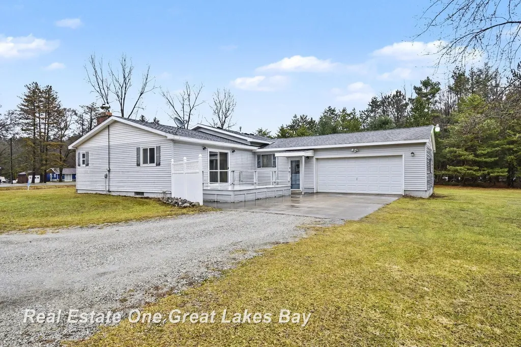 2750 E Deckerville Road Ellington Township MI 48723
