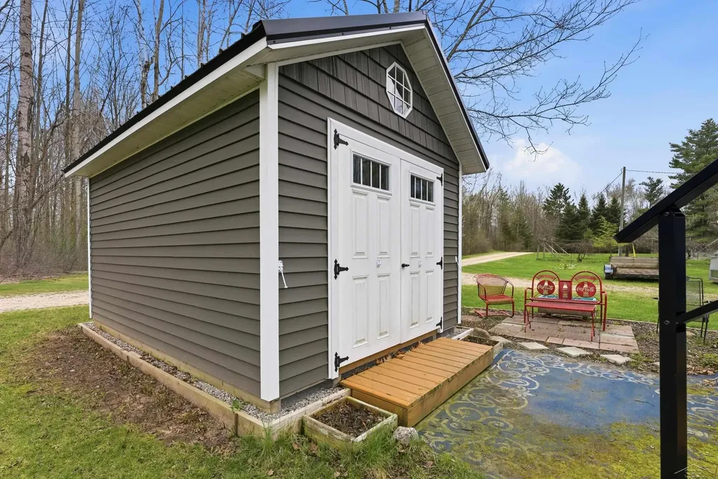 880 Sutherly Drive Tobacco Township MI 48612