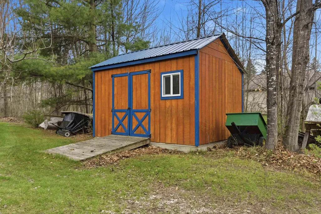 880 Sutherly Drive Tobacco Township MI 48612