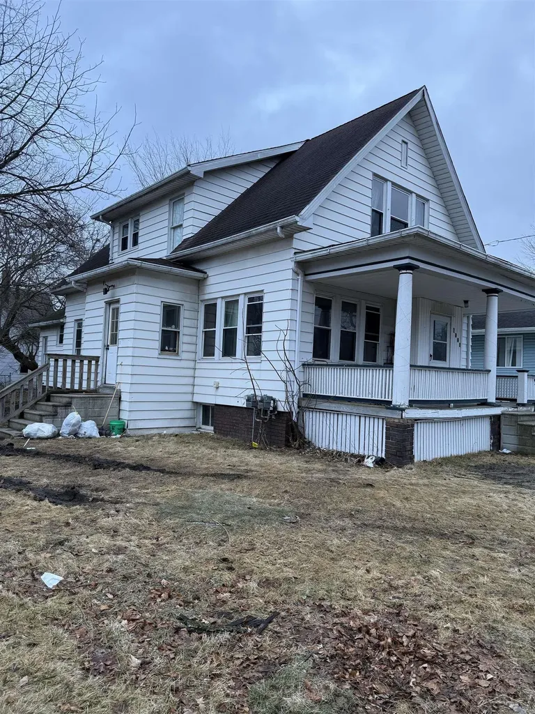 2120 Stark Street Saginaw City MI 48602