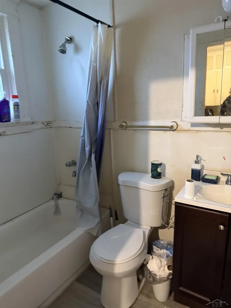 2120 Stark Street Saginaw City MI 48602