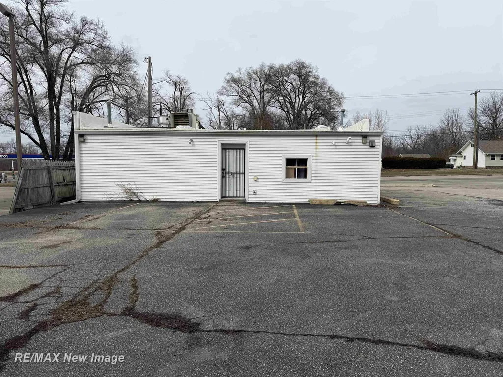 5036 Richfield Road Genesee Charter Township MI 48506