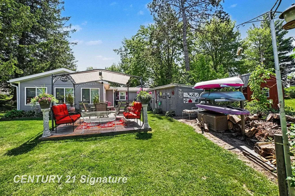 152 Hilda Drive Surrey Township MI 48622