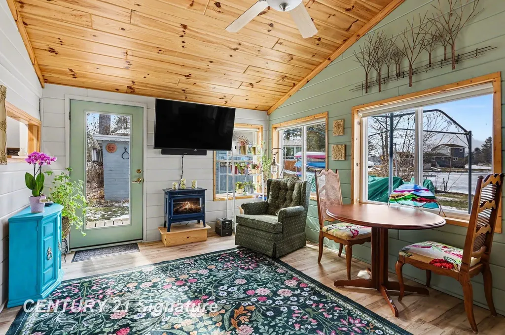 152 Hilda Drive Surrey Township MI 48622