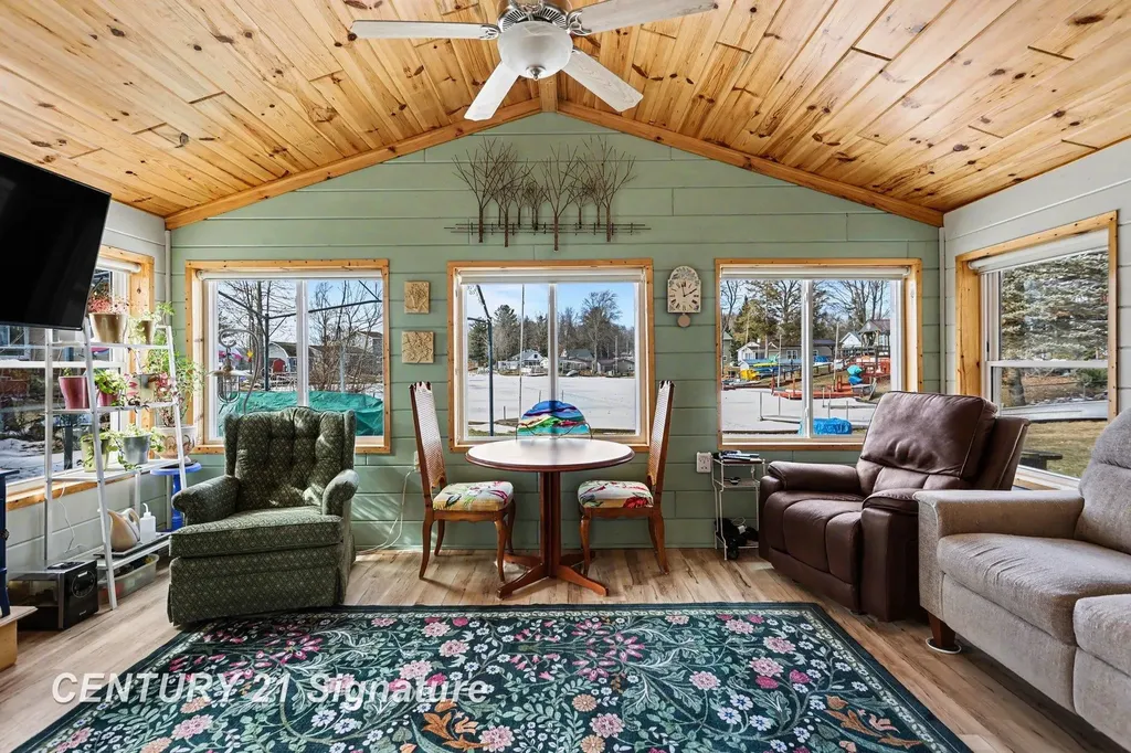 152 Hilda Drive Surrey Township MI 48622