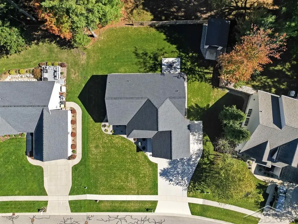 3910 Plumtree Lane Midland City MI 48642